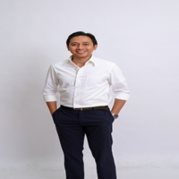 Trần    Hữu Tú 